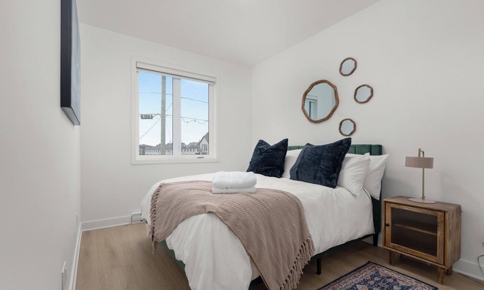 Mirabel House | Townhome with Spa in Mirabel - 4