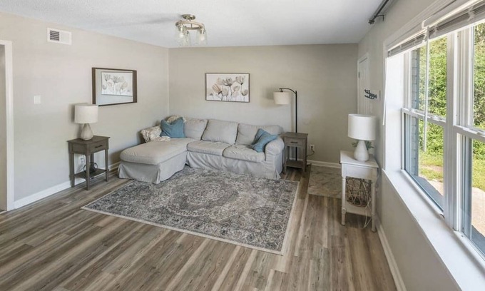 Grand Bay Apartment | Townhomes Near the Bay - #8