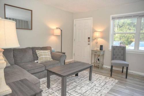 Grand Bay Apartment | Townhomes near the Bay - #4