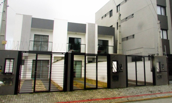 Itacolomi House | Townhouse | 450m beach| 2 suites and air| 2 vacancies | Barbecue| wifi| Beto Carrero