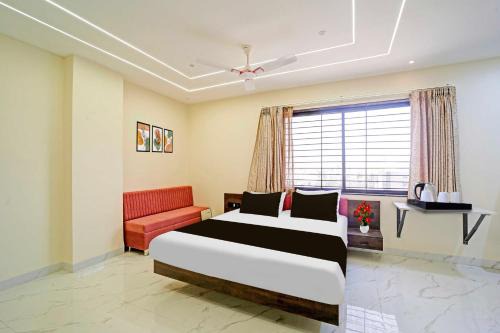 Sanwer Hotel | Townhouse Aurobindo Hospital
