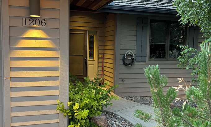 Helena Valley Northwest House | Townhouse in beautiful North Helena Valley, below the majestic Sleeping Giant