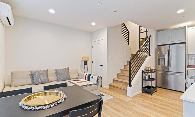 Minor House | Townhouse in Capital Hill with Rooftop