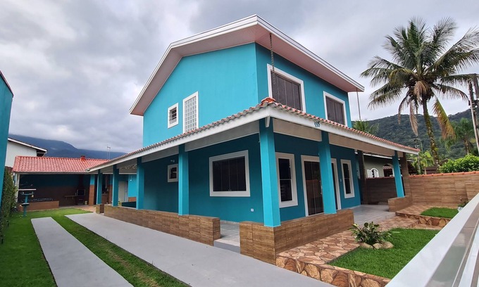 Mococa House | Townhouse in condominium, 5 min from the beach, rivers, trails, quite green area