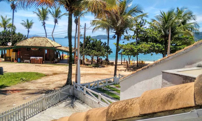 Lazaro House | Townhouse in front of the sea in Lázaro - Sununga Beach. Ubatuba
