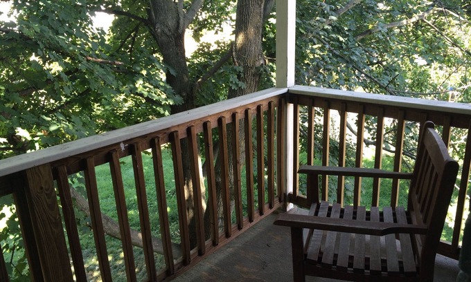 Cumberland House | Townhouse in Historic Downtown Cumberland