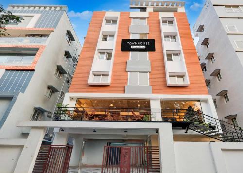 MVP Colony Hotel | Townhouse MVP Circle Visakhapatnam