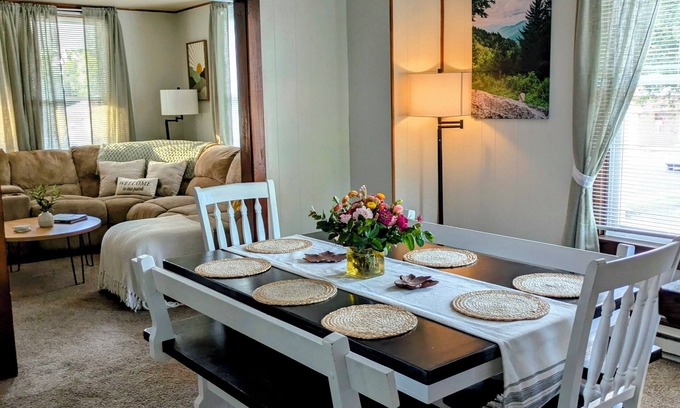 Shippensburg House | Townhouse on King
