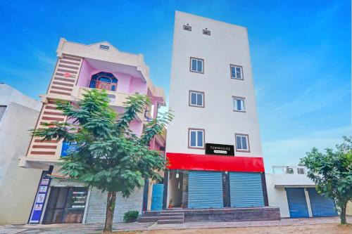 Karimnagar Hotel | Townhouse SP Living Tree