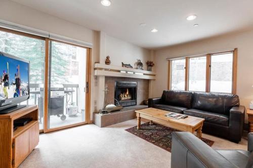 Beaver Creek Apartment | Townsend Place Ski In Ski Out Access