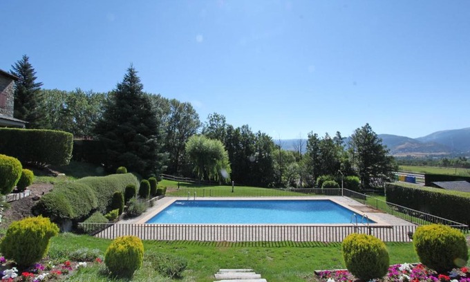 Ger House | Tpa Casa en Pleta de Saga con piscina para 6/8 personas