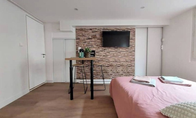 Beauvais Apartment | Très Beau Studio Refait à 5 min du Centre-ville et de la Gare