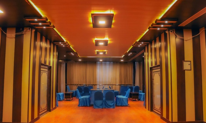 Gomti Nagar House | TR'S Edifice - A Luxury Guest House