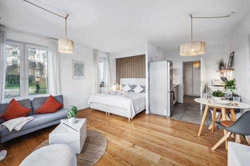 Wahren Apartment | TRABER APARTMENTS Studio Kaffee Terrasse & Parken