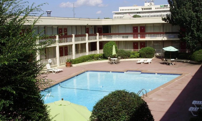 Tulsa Hotel | Trade Winds Central Inn