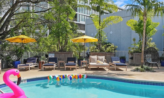 South Beach Apartment | Tradewinds Apartment Hotel