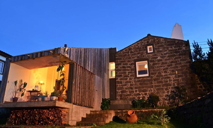 Nordestinho Cottage | TRADICAMPO-CASA DA TALHA-RURAL HOUSE-AMAZING VIEWS-NEW LISTING