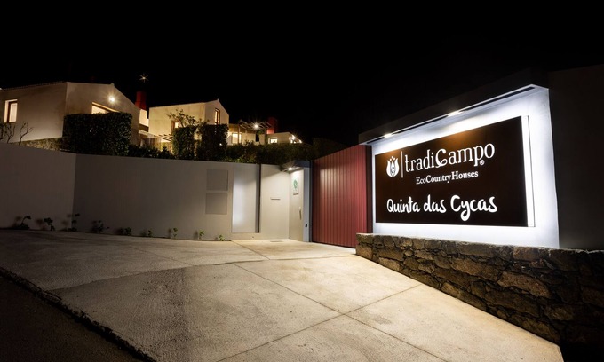Algarvia House | Tradicampo Eco Country Houses - Cycas - Casa da Cisterna