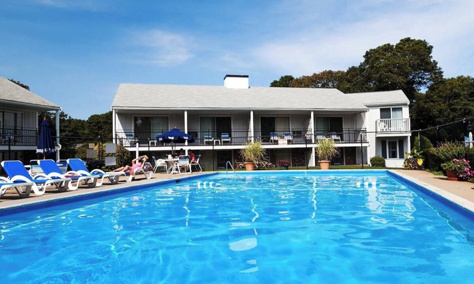 South Yarmouth House | Traditional 2 Beds Lodging, Golf Views, Blue Rock Resort, Outdoor Pool