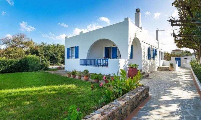 Korfalonas House | Traditional Blue house 150m from the beach with all the essentials