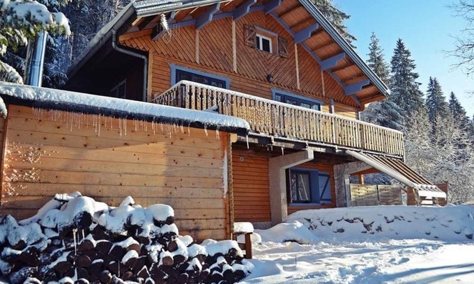 Premanon Ski Chalet | Traditional chalet, freshly renovated - at the foot of the alpine and cross-country ski slopes