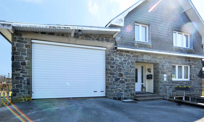 Buetgenbach House | Traditional Holiday home in Bütgenbach with Sauna