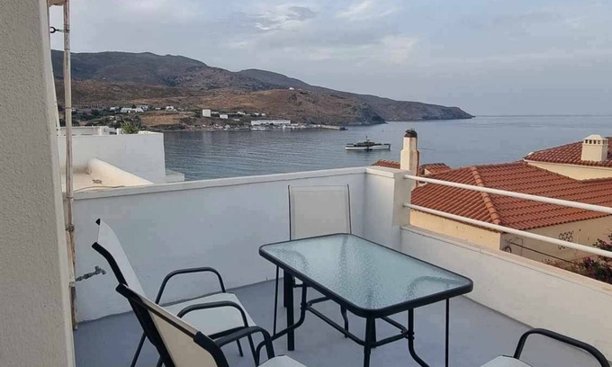Paleopolis House | Traditional house in Chora Andros Greece