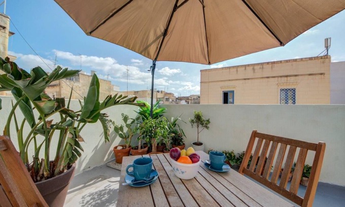 Floriana House | Traditional Maltese Townhouse in Floriana