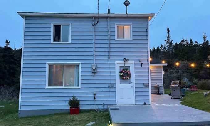 Fermeuse House | Traditional Newfoundland House