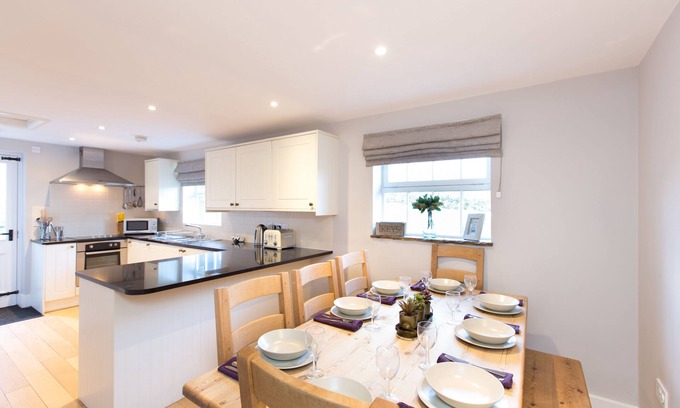 Hurdlow Cottage | Traditional stone cottage in Hurdlow, sleeps up to 8 guests in 4 bedrooms.