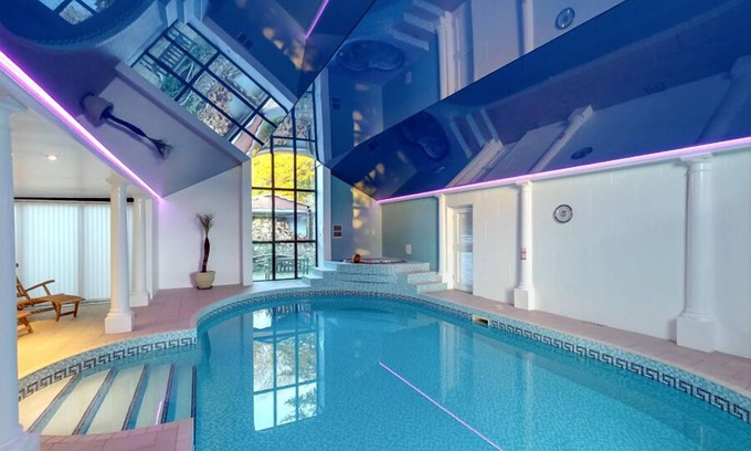 Whitchurch Canonicorum Cottage | Traditional Stone Cottage