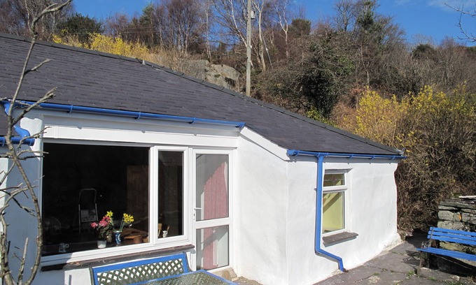 Gallt Y Foel Cottage | Traditional stone built cottage with fantastic view of lake and mountains