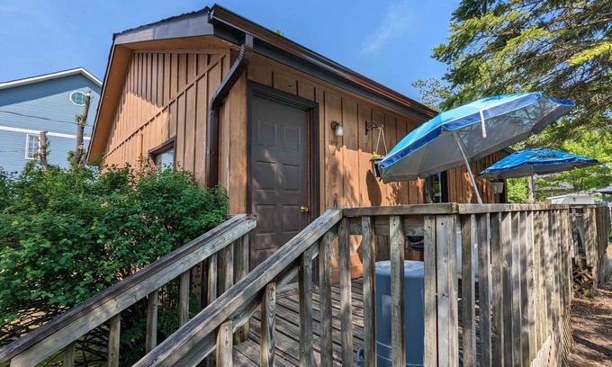 Wasaga Beach Cottage | Traditional Tiny Wood Cottage #7 Camping style Cottages 5 minutes to the beach!