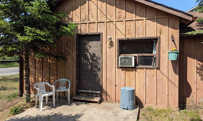 Wasaga Beach Cottage | Traditional Tiny Wood Cottage #5 Camping style Cottages 5 minutes to the beach!