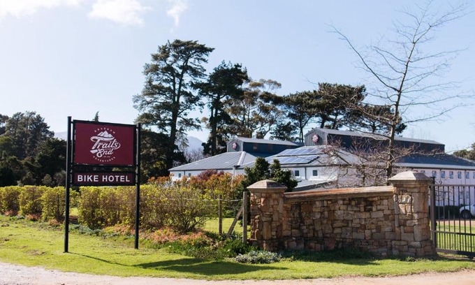 Elgin Hotel | Trail's End