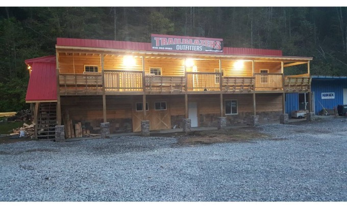 Toler House | Trailblazers Outfitters is the place stay for single Trac riding on HM or Ky.