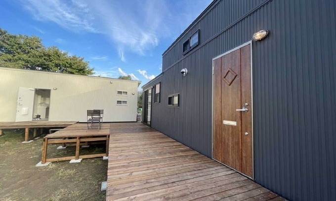 Nishimachi RV Rental | Trailer house Royal 1 building Capacity 6 people/Shimotakai District Nagano