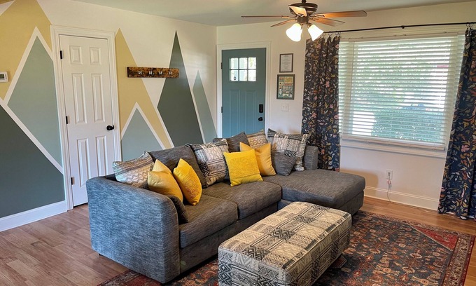 Travelers Rest House | Trailside Retreat Home~3BD 2Bath