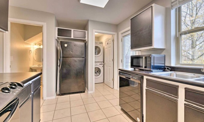 Fayetteville House | Trailside Retreat - 1.5 miles to the U of A! Just off the bike trail!