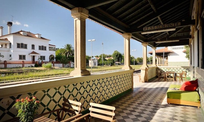 Beira Cottage | Train Spot Guesthouse old Train Station - Double rooms private bathroom