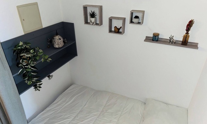 Canet-Plage Apartment | Tranquil 2 bedroom apartment in Canet-en-Roussillon WiFi, AC, sea view terrace
