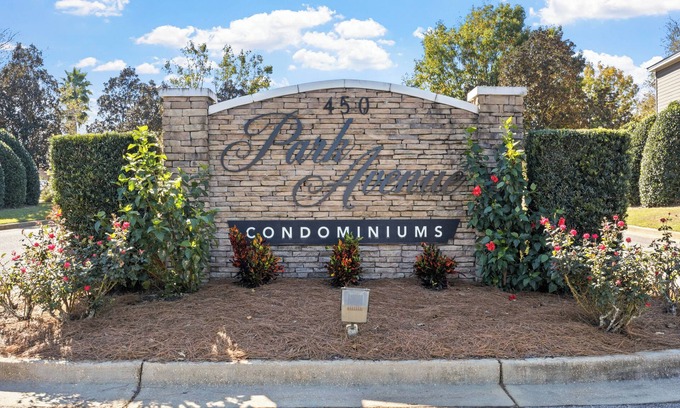 Foley Condo | Tranquil 2-bedroom condo in charming Foley close to beaches, Owa and Ballfields!