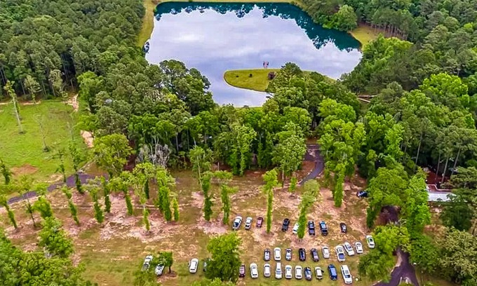 Wilmer Other | Tranquil 30-Acre Venue with Stunning Waterfront and Versatile Event Spaces