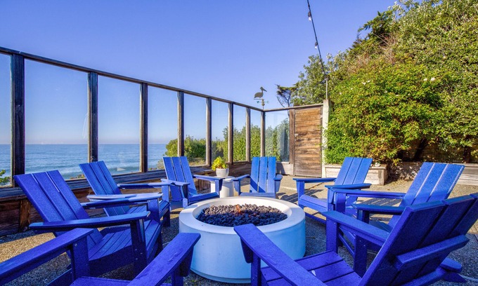 Montara House | Tranquil 3BD Coastal home w/Views to Die For! Patio w/Firepit!
