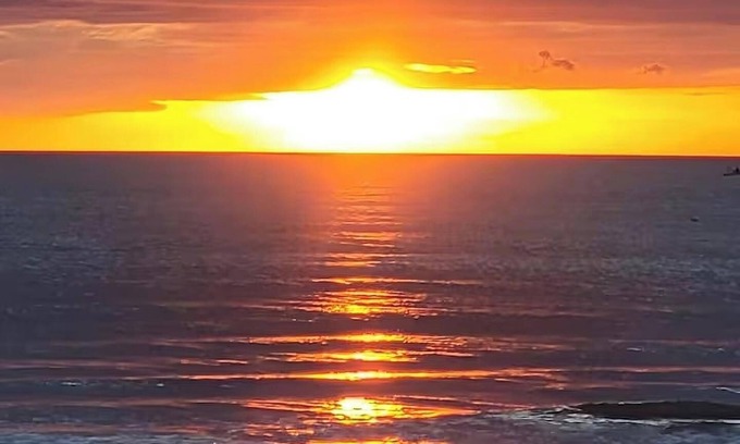 Santa Catalina House | Tranquil beachfront paradise with organic gardens - wifi and home gym