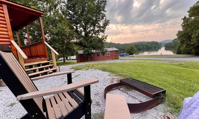 Chestnut Mound Cabin | Tranquil Cabin on Lake, 1 hour east of Nashville. Nearby Waterfalls.