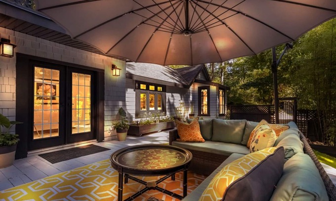North Saanich Cottage | Tranquil Cottage Deep Cove Vancouver Island