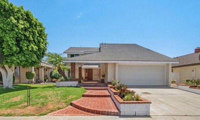 Laguna Hills House | Tranquil Creek view