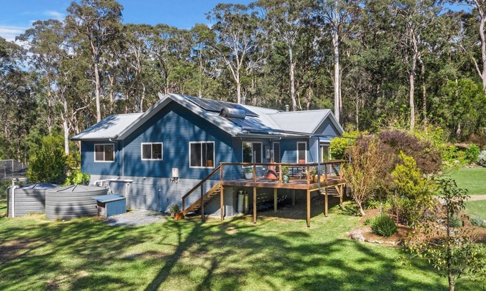 Bingie House | Tranquil eco costal bush retreat