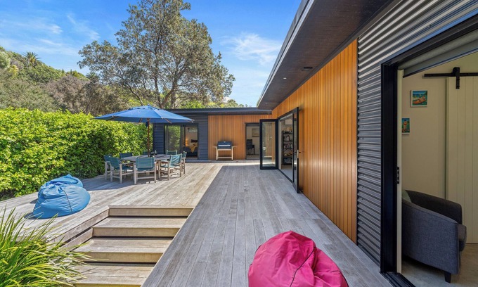 Bowentown House | Tranquil Escape - Waihi Beach Holiday Home